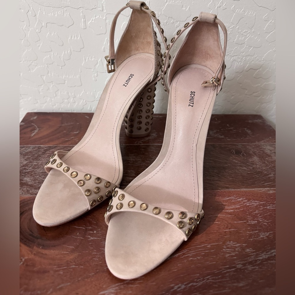 Schutz Marcelle oyster heels sandals. Brand new. Size 8.